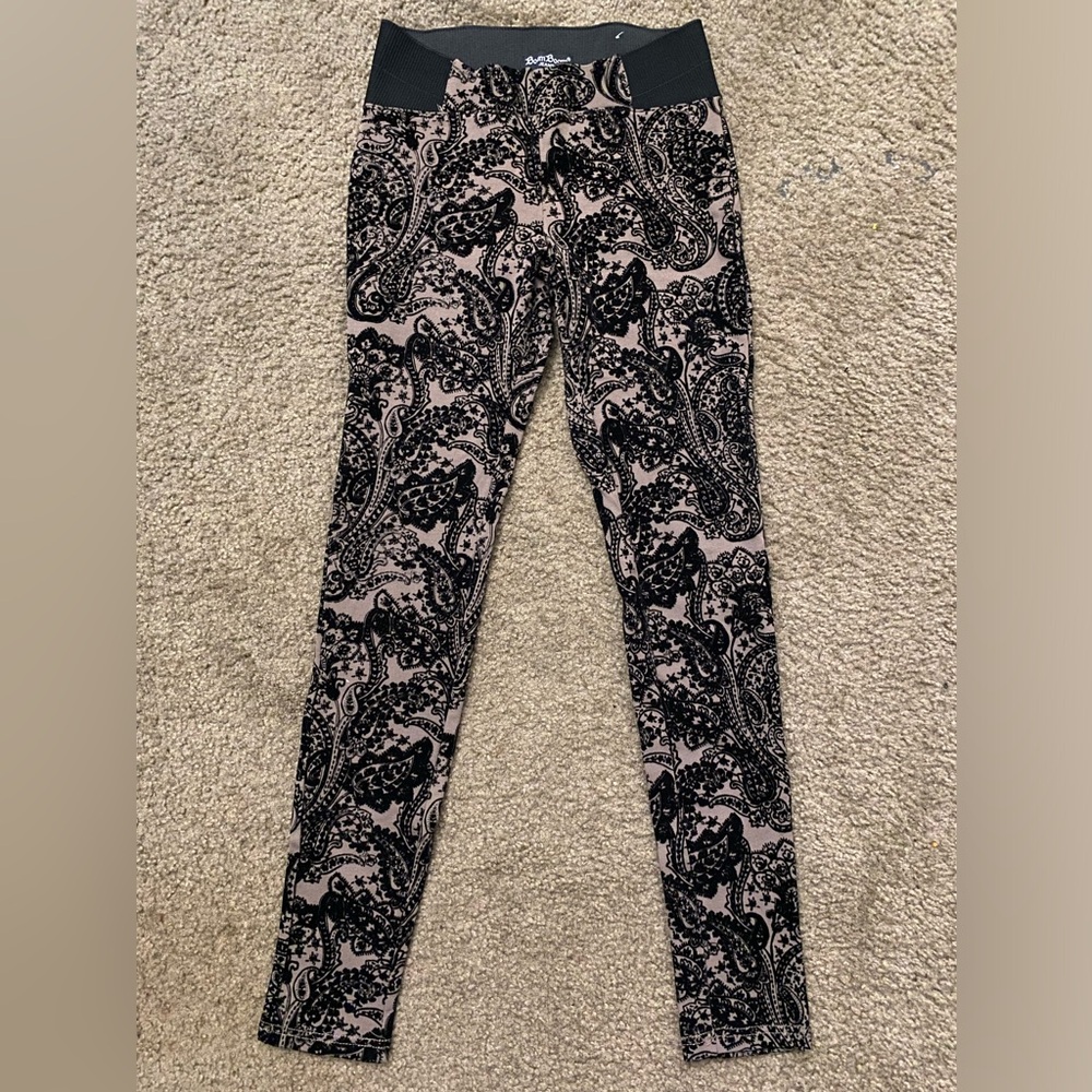Boom Boom Jeans Small Black & Taupe Stretchy Velour Paisley Patterned Leggings